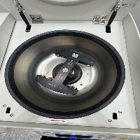 Sigma 4-16KS Refrigerated Centrifuge image 3